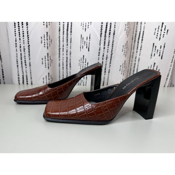 bebe Shoes - Vintage 90s Bebe Women’s Square Toe Block Heels Size 10 Brown Croc Leather